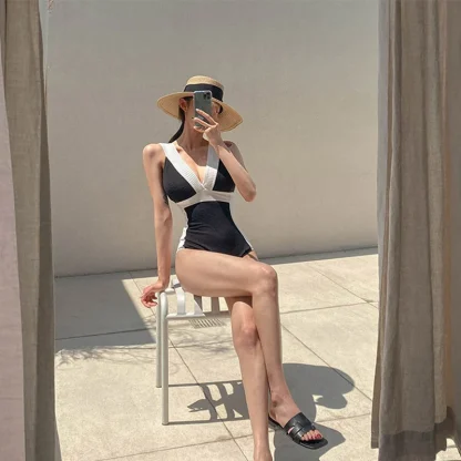 Chic V-neck Tummy Control Swimsuit - Image 3